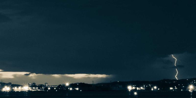 从NFV到CNF：软件开发与IT技术视角下的网络功能演进路径与核心挑战